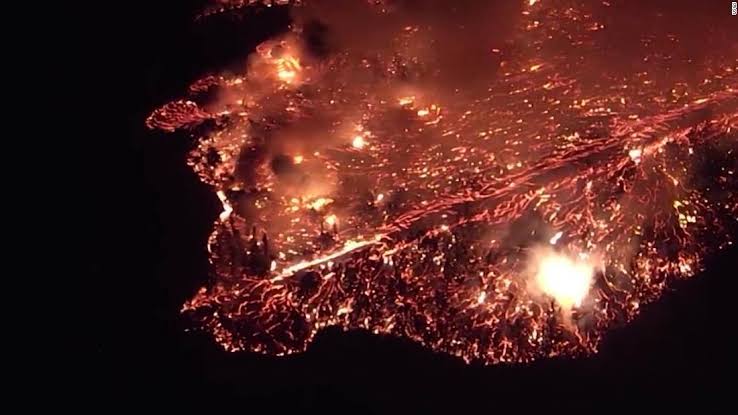 コンゴの噴火　ついに溶岩が空港に到着し170人以上行方不明