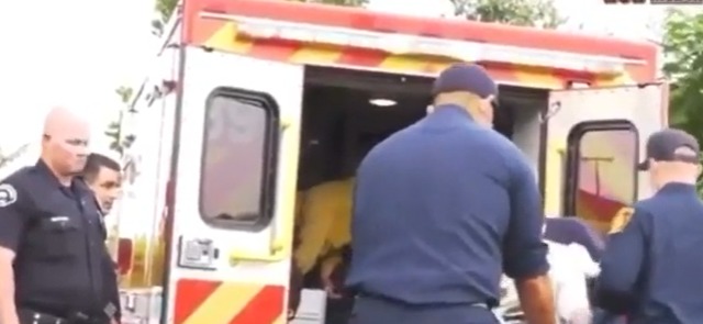 【動画】　アメリカで救急車を呼んだアジア人　白人警官様からパンチをくらう