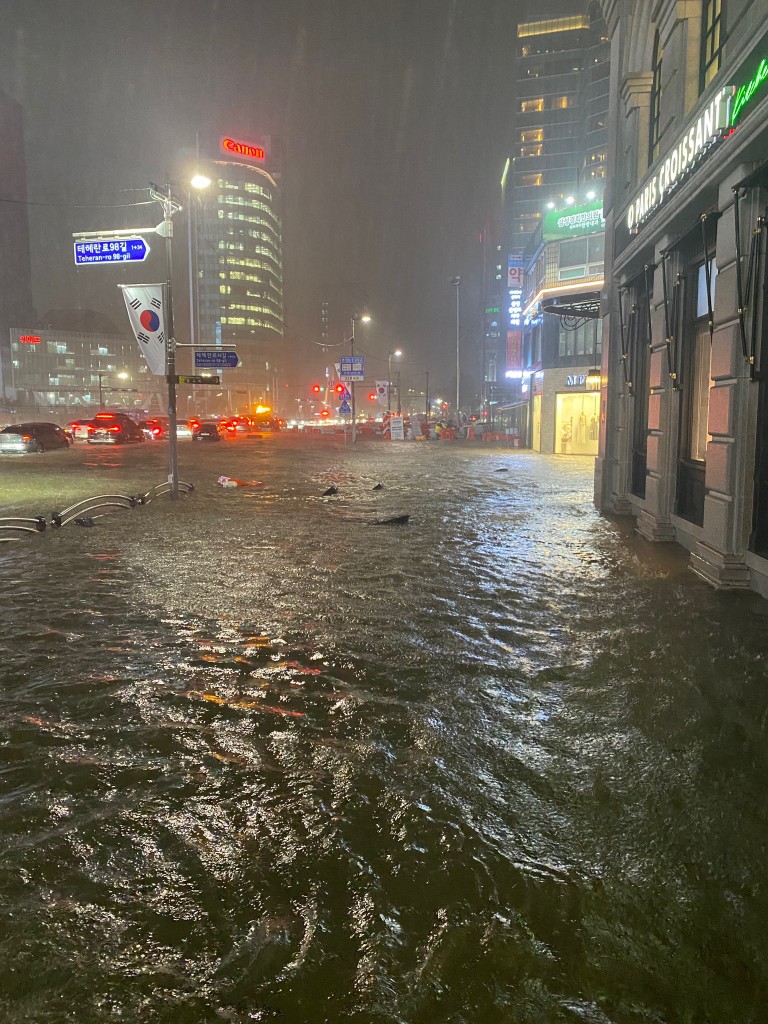 【悲報】韓国、とんでもない大雨