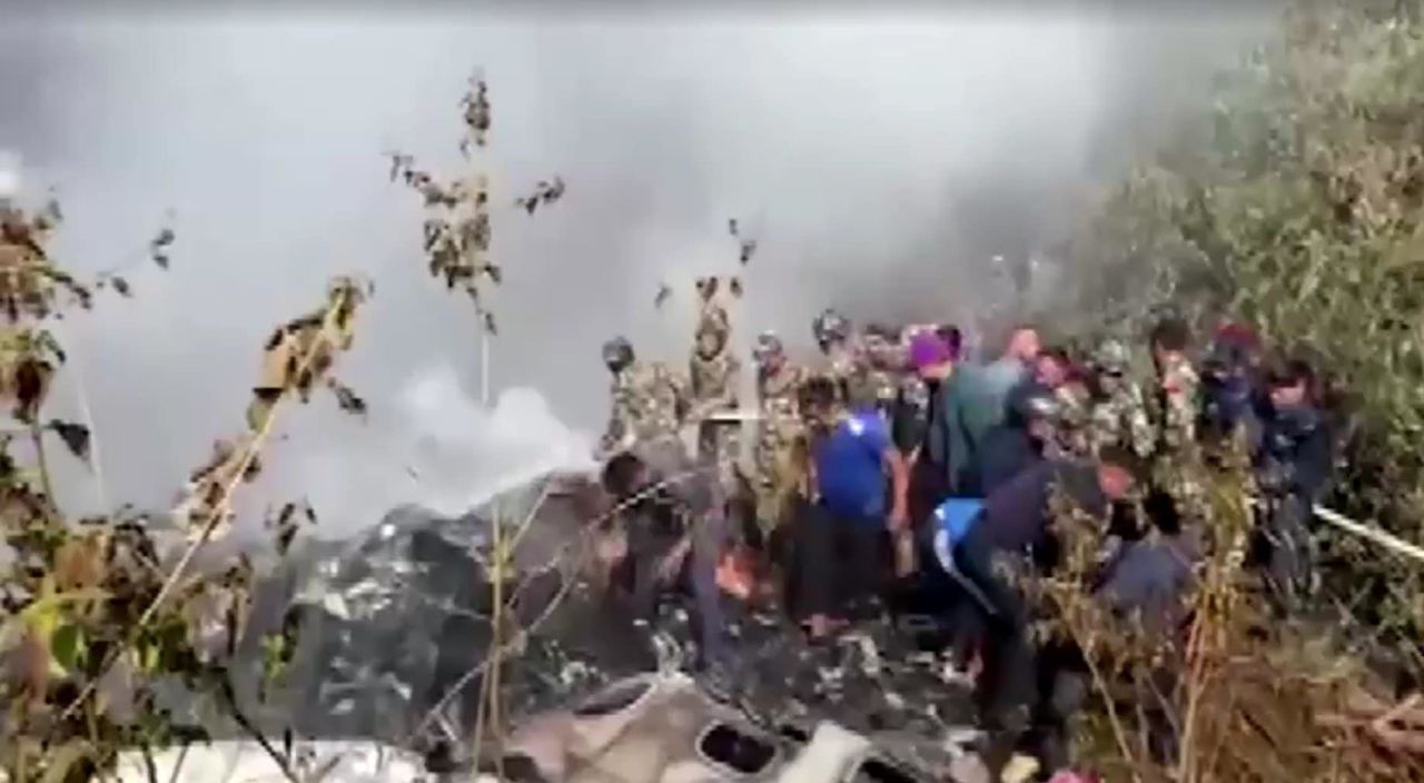 【航空事故】機内映像がヤバい…ネパール飛行機墜落、死者も